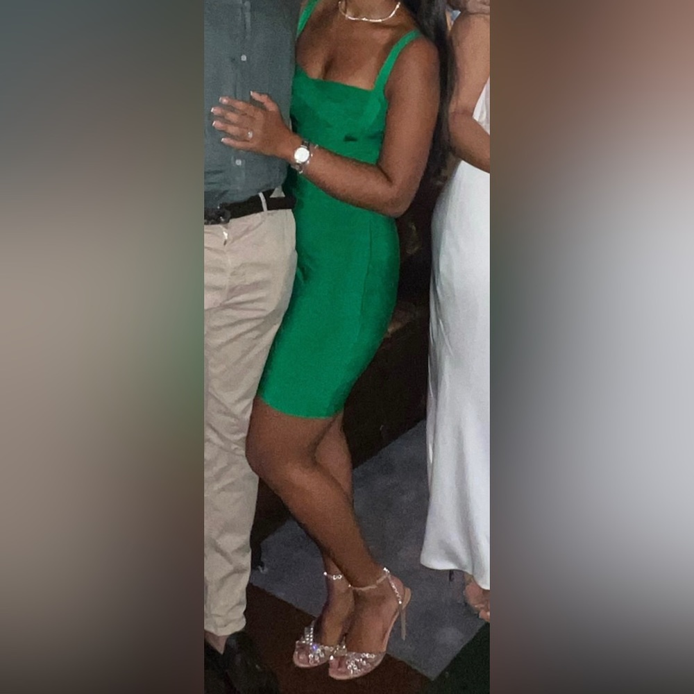 💚 Green Bodycon Sexy Bandage Dress - Picture 2 of 5